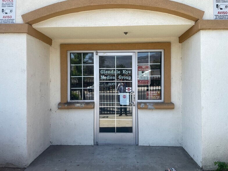 More Photos Of 14124 Foothill Blvd, Sylmar Medical For Lease