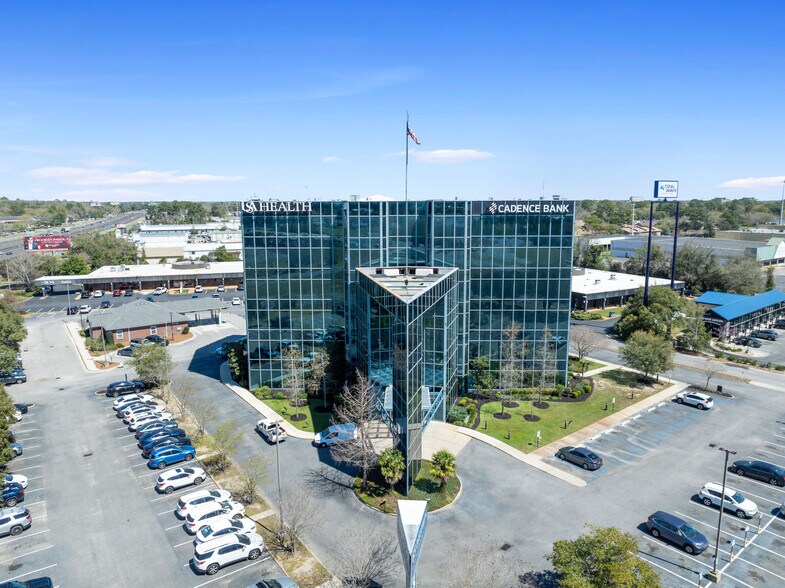 More Photos Of 3290 Dauphin St, Mobile Medical For Sale