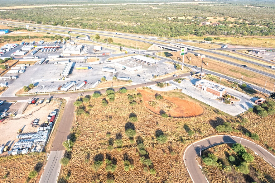 More Photos Of 0000 IH 35 Frontage, Cotulla Land For Sale