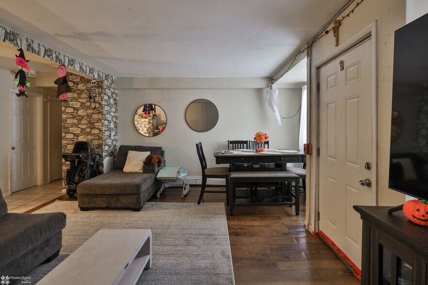 More Photos Of 902 W Wilkes Barre St, Easton Apartments For Sale