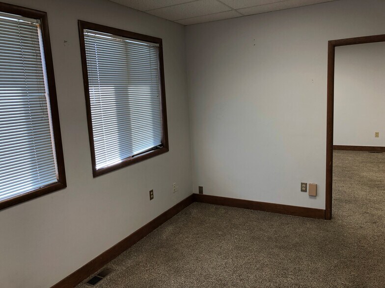 More Photos Of 601 E Seltice St, Post Falls Office For Lease