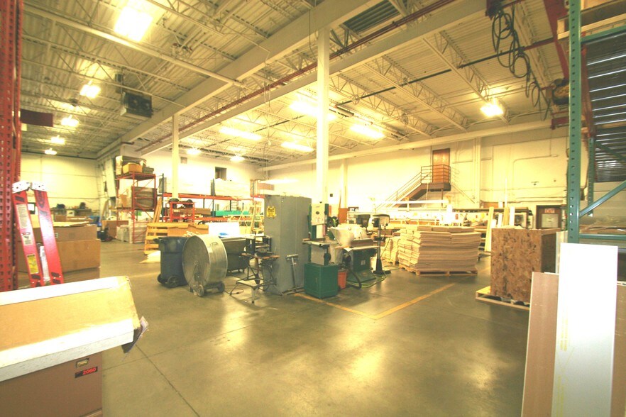 More Photos Of 141-143 N Jonathan Blvd N, Chaska Manufacturing For Lease