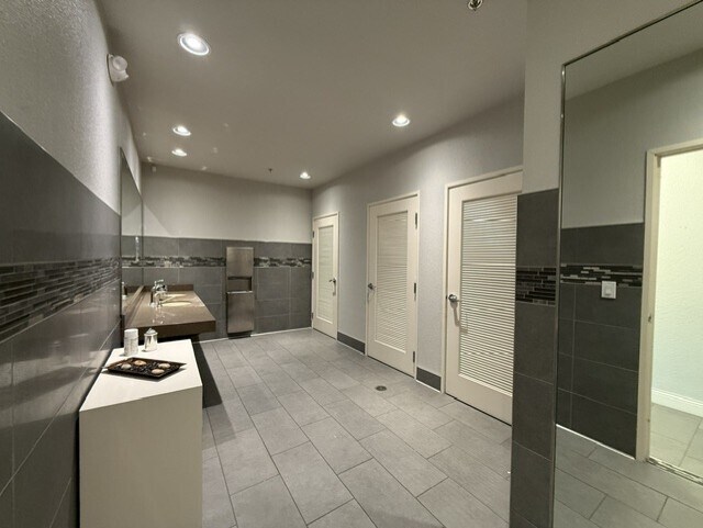More Photos Of 900 Grier Dr, Las Vegas Office For Lease