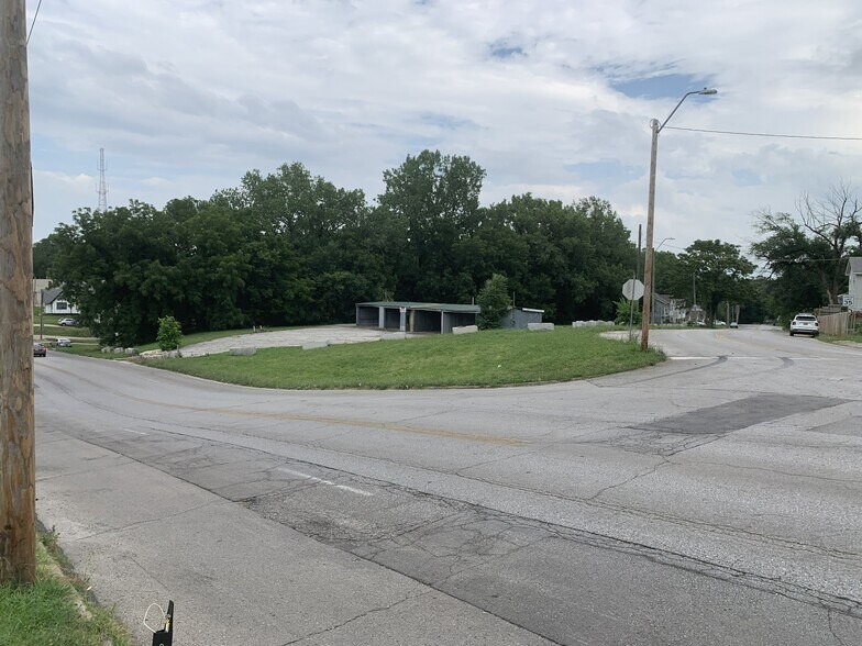 More Photos Of 4701 27th St, Kansas City Land For Sale