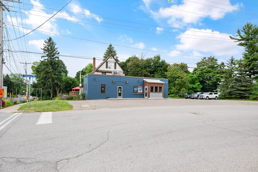 More Photos Of 3879 Rebstock Rd, Fort Erie Storefront Retail Residential For Sale