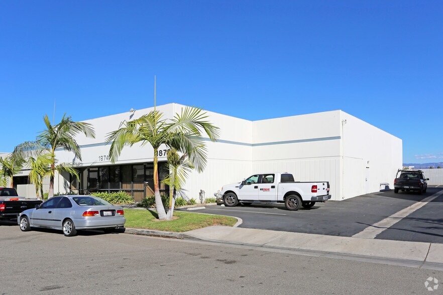 More Photos Of 1874-1878 S Santa Cruz St, Anaheim Manufacturing For Lease