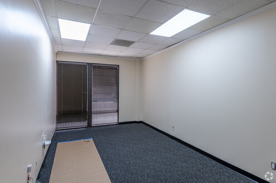 More Photos Of 171 S Anita Dr, Orange Medical For Lease