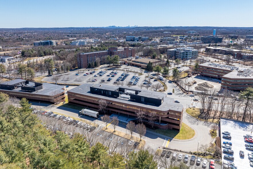 More Photos Of 20 Burlington Mall Rd, Burlington Office For Lease