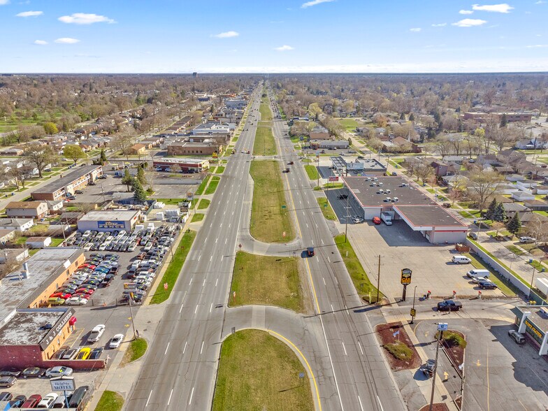 More Photos Of 6452 N Telegraph Rd, Dearborn Heights Hotel For Lease