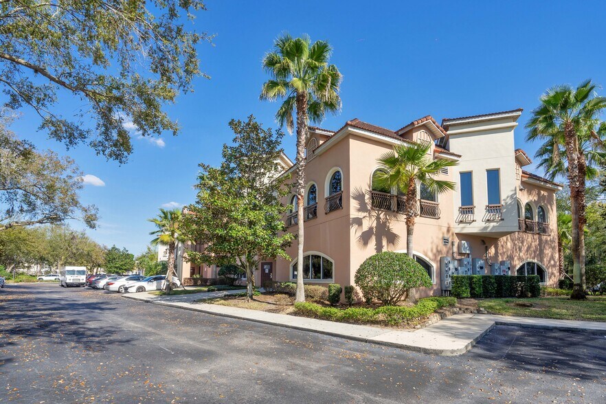 More Photos Of 260 Lookout Pl, Maitland Medical For Sale