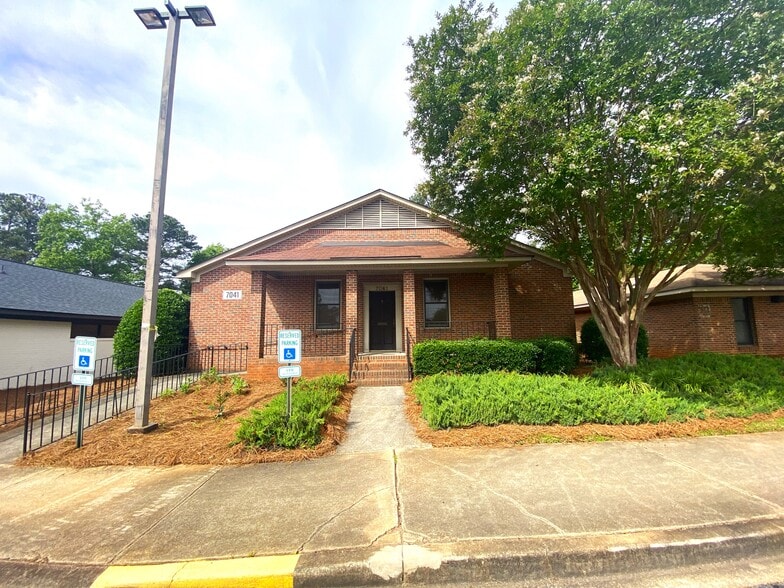 Primary Photo Of 7041 St Andrews Rd, Columbia Medical For Lease