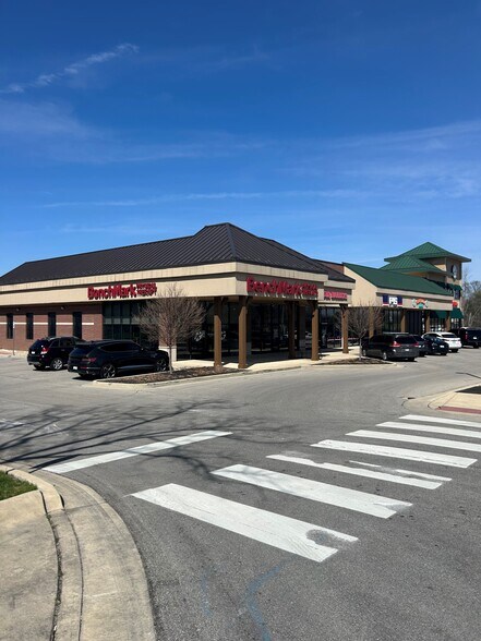 More Photos Of 16156 Spring Mill Rd, Westfield General Retail For Lease