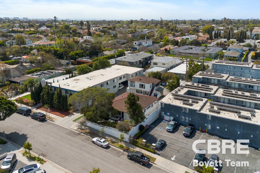 Primary Photo Of 2302 32nd St, Santa Monica Apartments For Sale