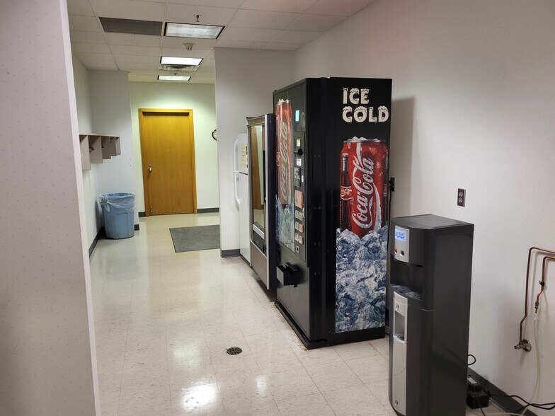 More Photos Of 2900 O St, Lincoln Office For Lease