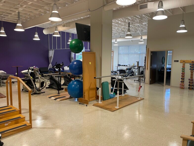 More Photos Of 1305 North St, Nacogdoches Healthcare For Lease