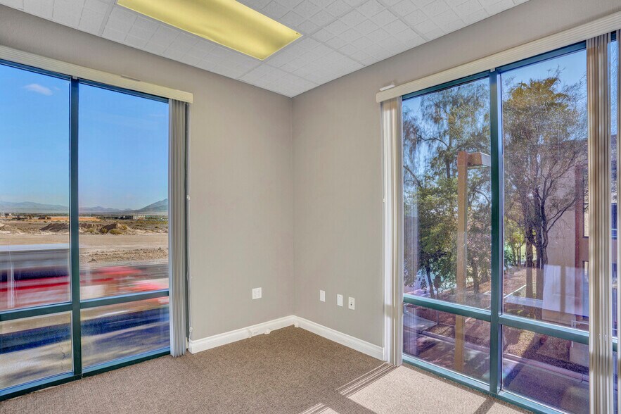 More Photos Of 1397 Galleria Dr, Henderson Medical For Sale