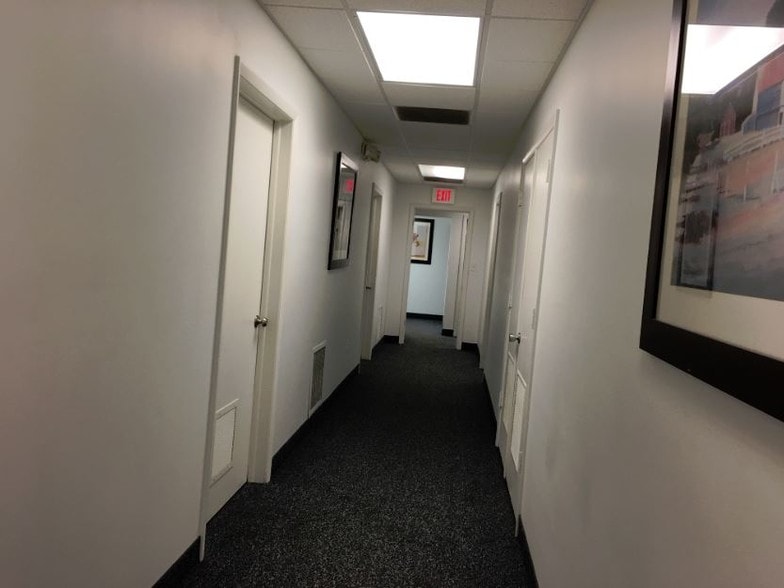 More Photos Of 1414 SW Martin Luther King Jr Ave, Ocala Coworking Space