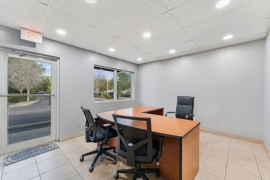 More Photos Of 2110-2180 Anntom Dr, Fort Lauderdale Warehouse For Lease