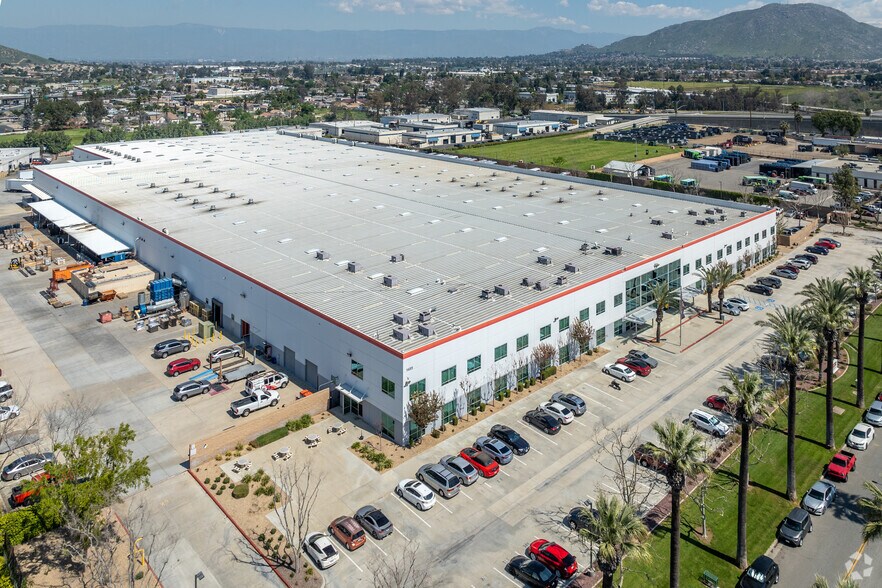 More Photos Of 1455 Citrus St, Riverside Warehouse For Lease