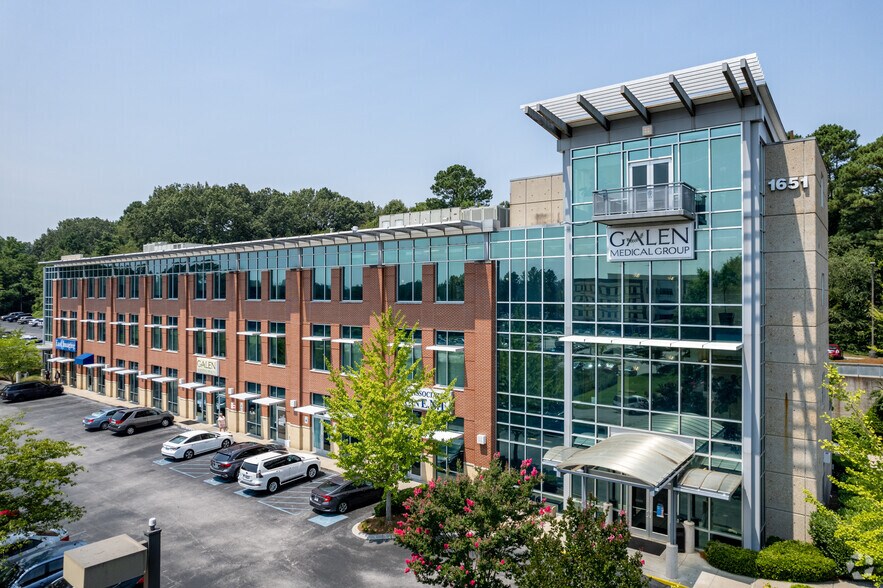 More Photos Of 1651 Gunbarrel Rd, Chattanooga Medical For Lease