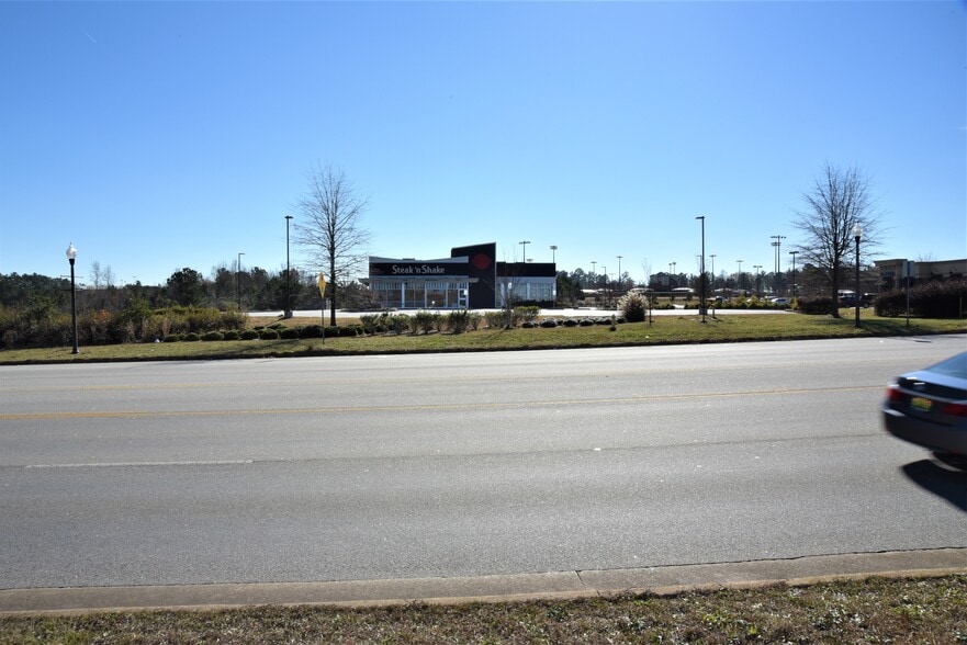 More Photos Of 491 Fob James Dr, Valley Restaurant For Sale