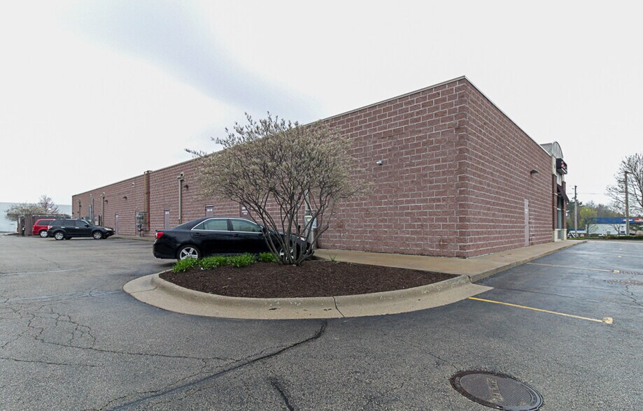 More Photos Of 5801 Columbia Pky, Rockford General Retail For Lease