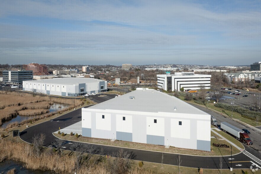 More Photos Of 1200 Wall St W, Lyndhurst Distribution For Lease