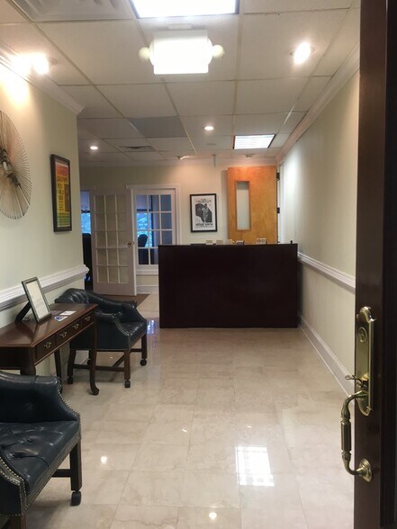 More Photos Of 3951 Snapfinger Pky, Decatur Office For Lease