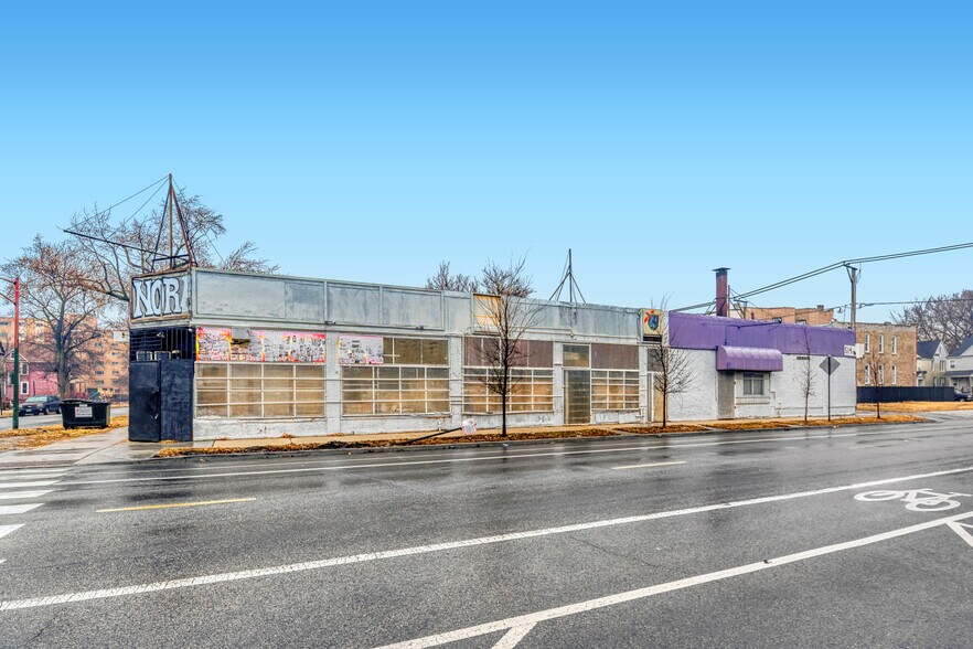 More Photos Of 514 W 71st St, Chicago General Retail For Sale