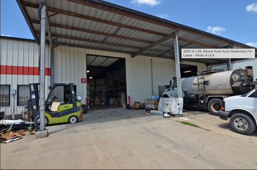 More Photos Of 3301 N I-35, Round Rock Auto Dealership For Lease
