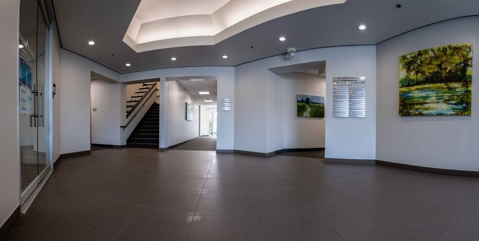 More Photos Of 40 W Cochran St, Simi Valley Office For Lease