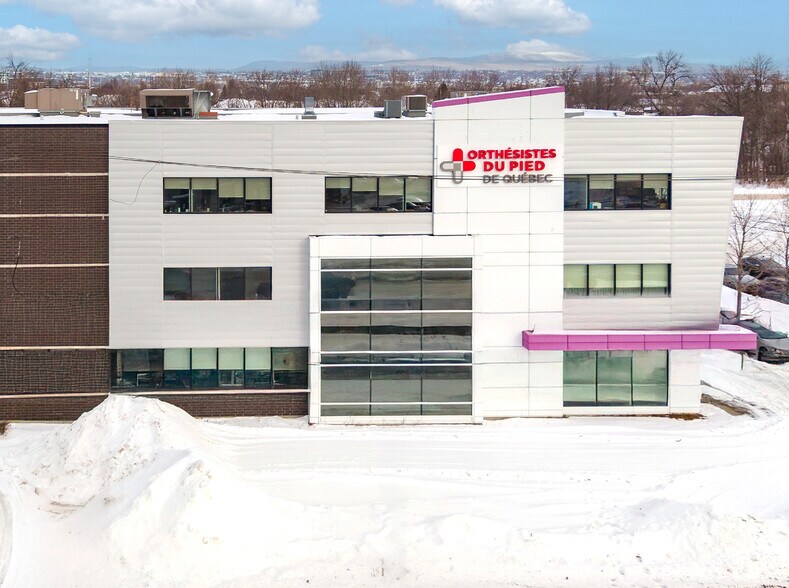 Primary Photo Of 2035 Rue Du Haut-Bord, Québec Office Residential For Sale