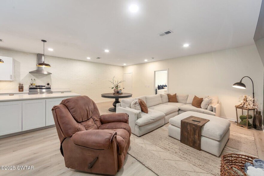 More Photos Of 56 Lee Ave, McKenzie Office Residential For Sale