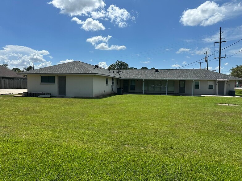 More Photos Of 33806 Hwy 16, Denham Springs Daycare Center For Sale