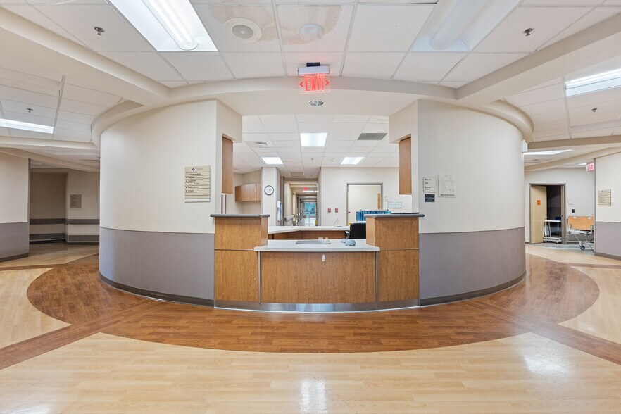 More Photos Of 1 Saint Mark's Pl, La Grange Hospital For Lease