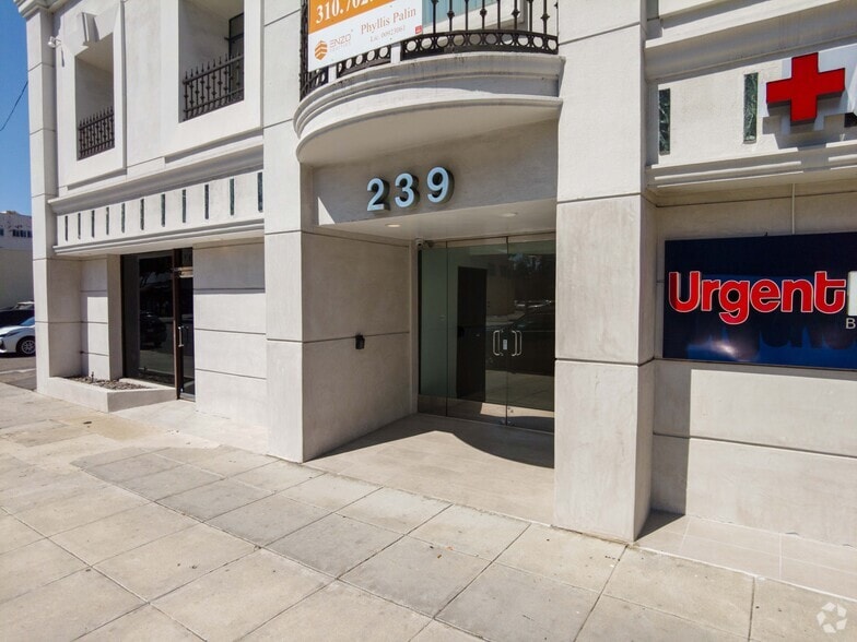 More Photos Of 239 S La Cienega Blvd, Beverly Hills Medical For Lease