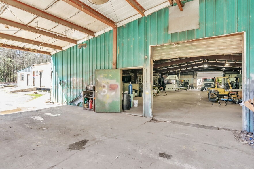 More Photos Of 109 Waybrook Dr, Anderson Industrial For Sale