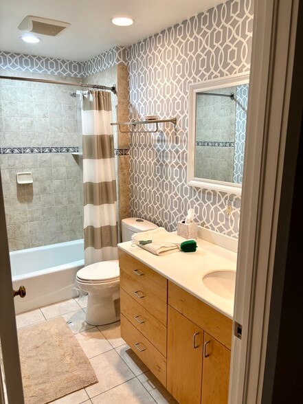 More Photos Of 218 S F St, Lake Worth Warehouse For Sale