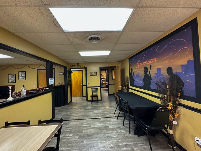 More Photos Of 4666-4678 Broad St, Sumter Restaurant For Sale