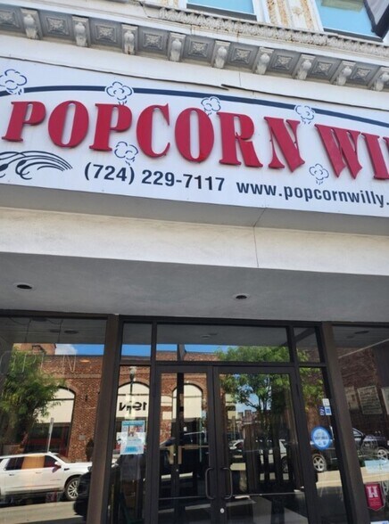 More Photos Of 20 N Main St, Washington Storefront Retail Residential For Sale