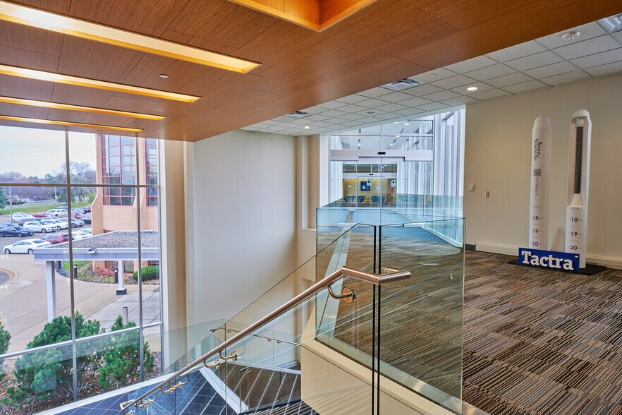 More Photos Of 10600 Bren Road W, Minnetonka Manufacturing For Sale