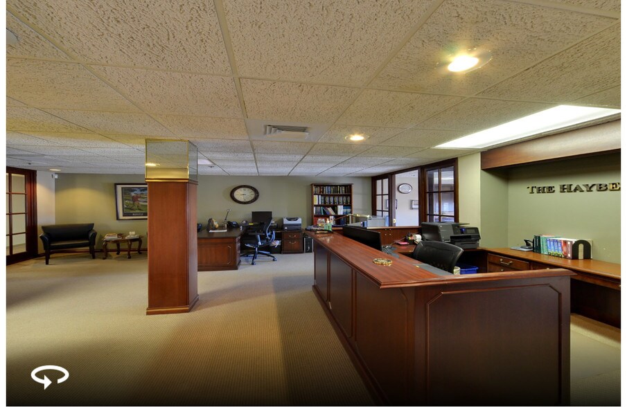 More Photos Of 213-221 Main St, Hartford Office For Sale