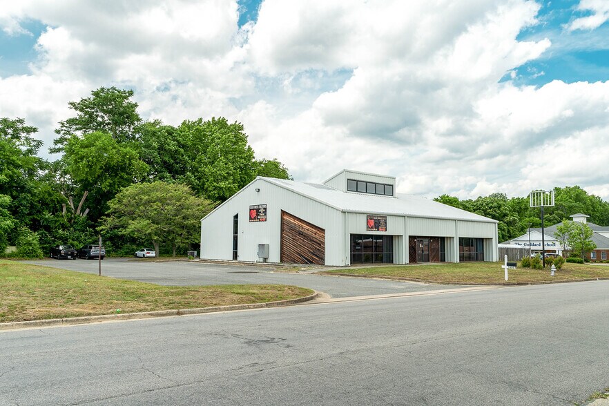 More Photos Of 7495 Old Hickory Dr, Mechanicsville Flex For Lease
