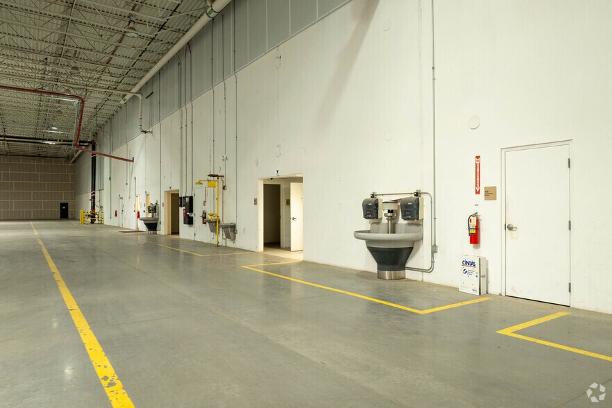 More Photos Of 1300 Desert Willow Rd, Los Lunas Manufacturing For Sale