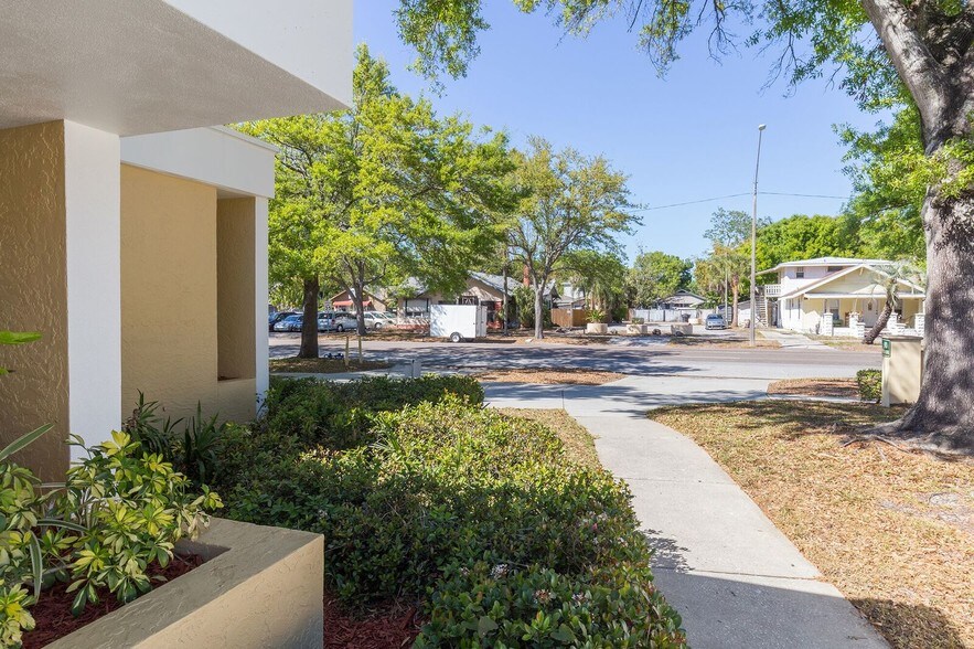 More Photos Of 2244 1st Ave N, Saint Petersburg Medical For Lease