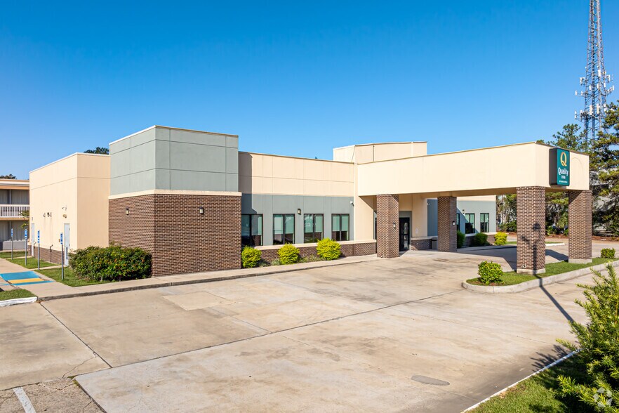 More Photos Of 9970 Airline Hwy, Baton Rouge Hotel For Sale