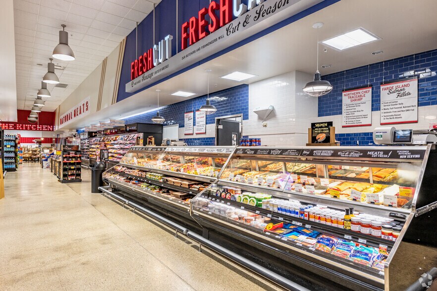 More Photos Of 7530-7596 Fredle Dr, Concord Township Storefront For Lease