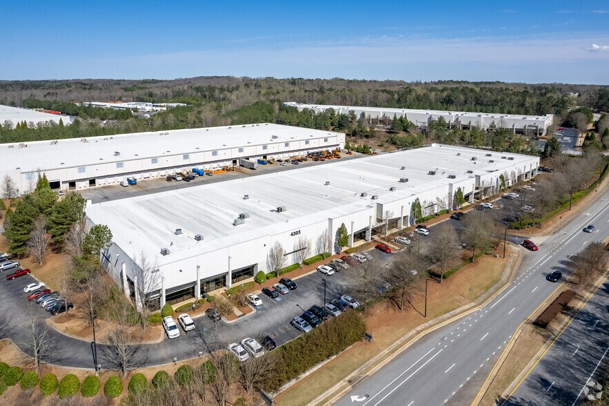 More Photos Of 4305 Hamilton Mill Rd, Buford Warehouse For Lease