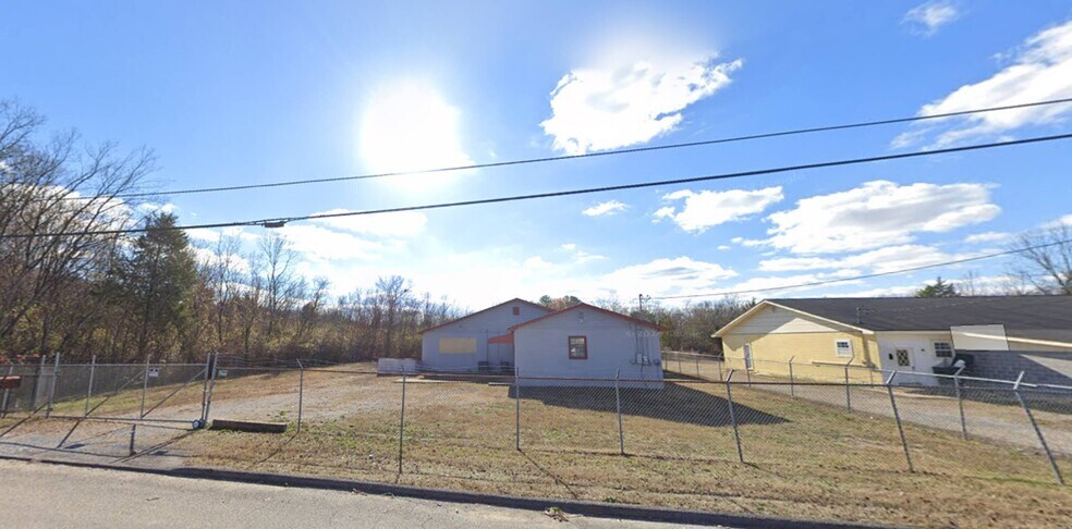 Primary Photo Of 2020 Crutchfield St, Chattanooga Industrial For Sale
