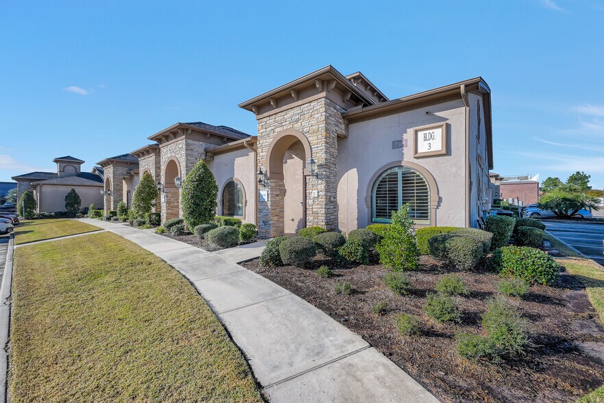 More Photos Of 250 Ed English Dr, Shenandoah Office For Sale